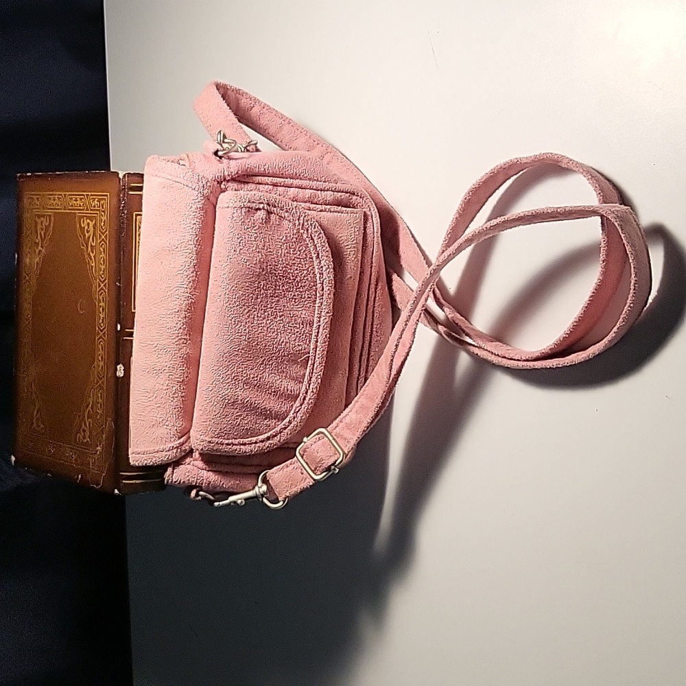 Pink - Picture 3 of 3